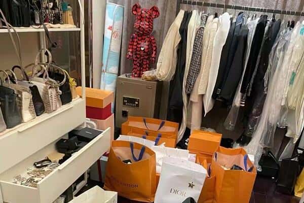 深圳龙岗区回收一线品牌衣服